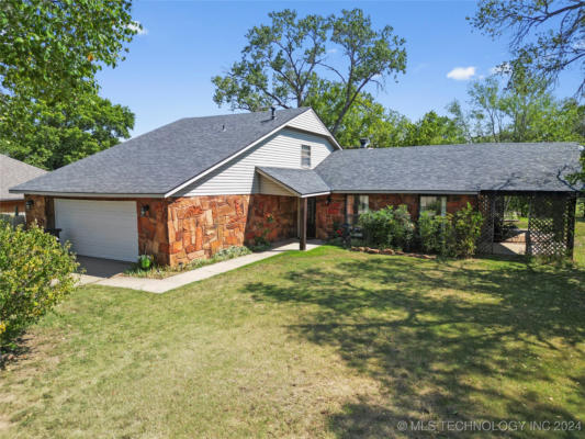 2800 SOUTHPORT LOOP, BARTLESVILLE, OK 74006 - Image 1