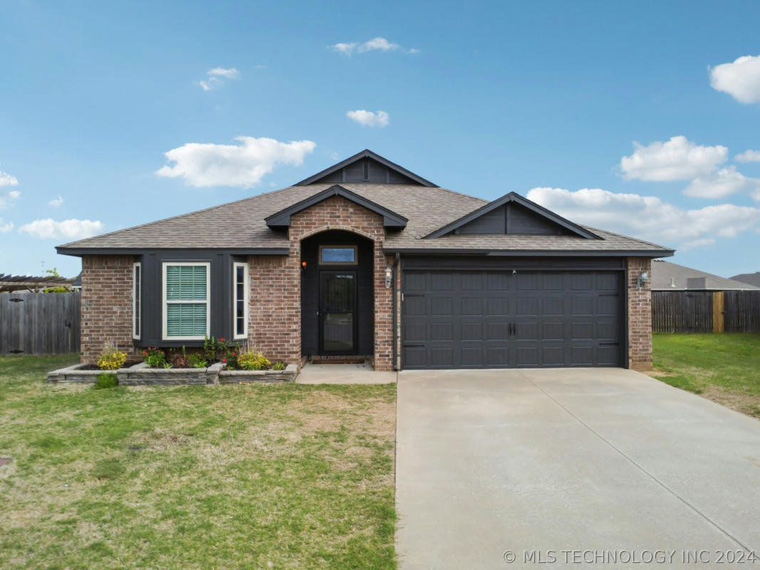 13364 N 133RD EAST AVE, COLLINSVILLE, OK 74021, photo 1 of 35