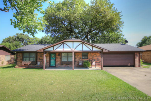 106 PARKWAY PLZ, MADILL, OK 73446 - Image 1