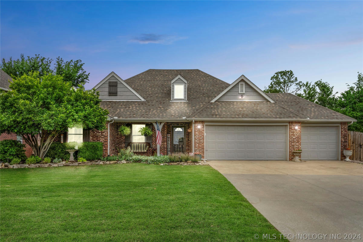 10712 S OLMSTED ST, JENKS, OK 74037, photo 1 of 50