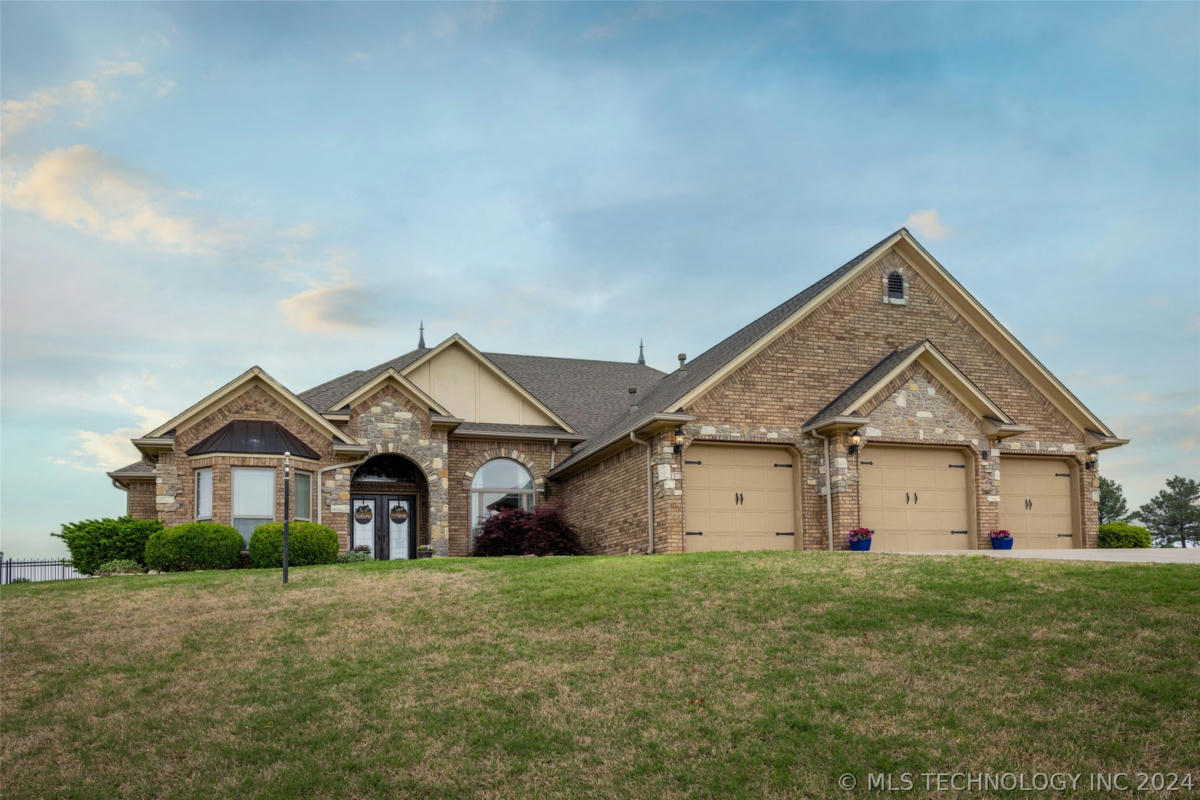 120 SPURLOCK DR, FORT GIBSON, OK 74434, photo 1 of 50