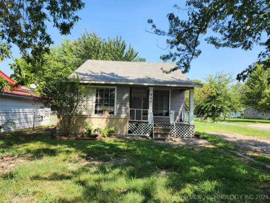 701 N WINEBLOOD ST, CHECOTAH, OK 74426 - Image 1