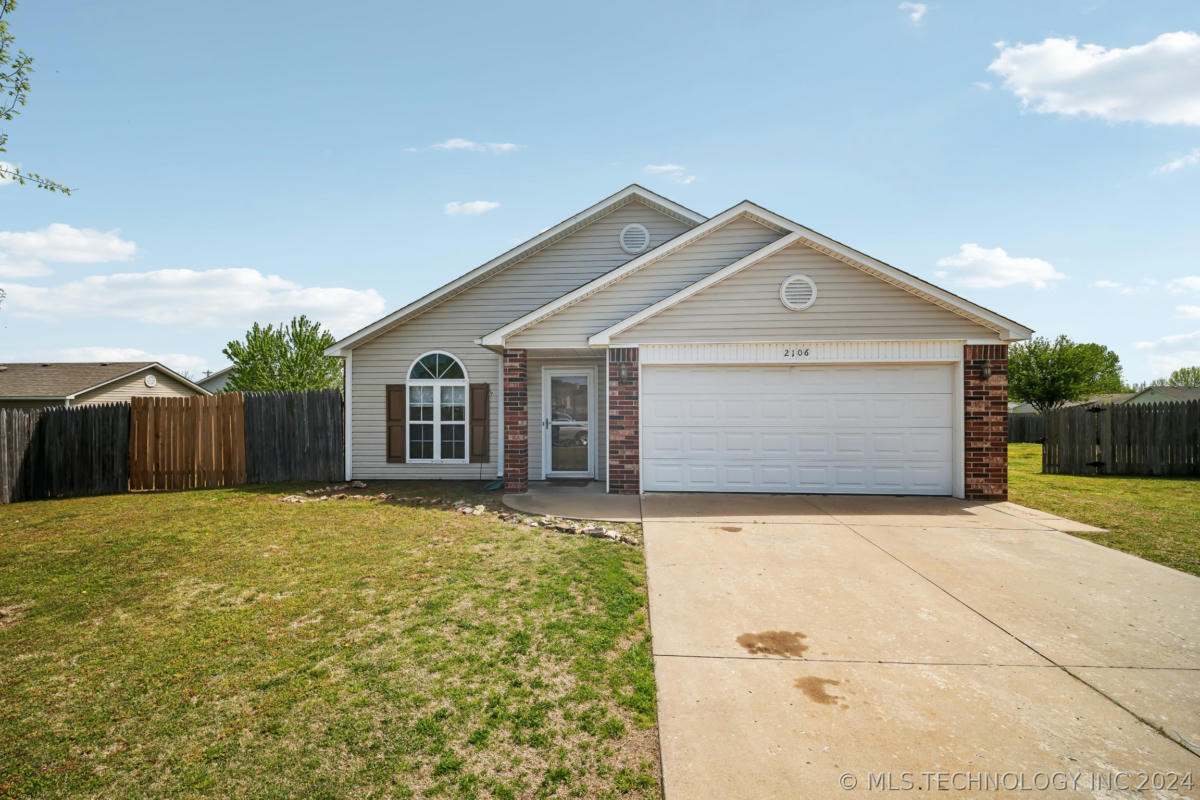 2106 GREENBRIER CT, CLAREMORE, OK 74017, photo 1 of 25