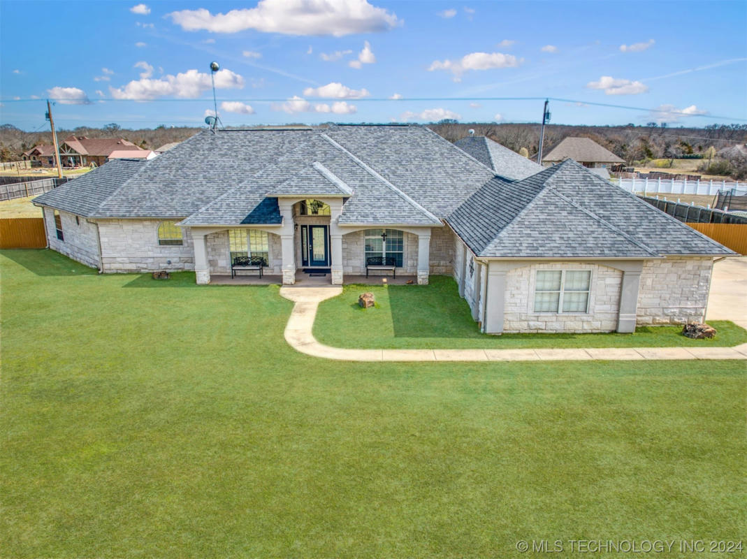 1220 S OAKHILL LN, ATOKA, OK 74525, photo 1 of 39