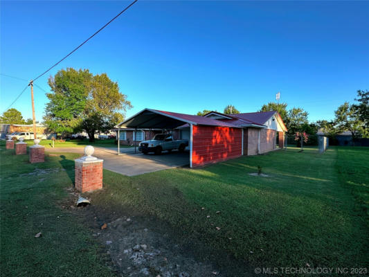 108 NW DIVISION ST, RED OAK, OK 74563, photo 4 of 37
