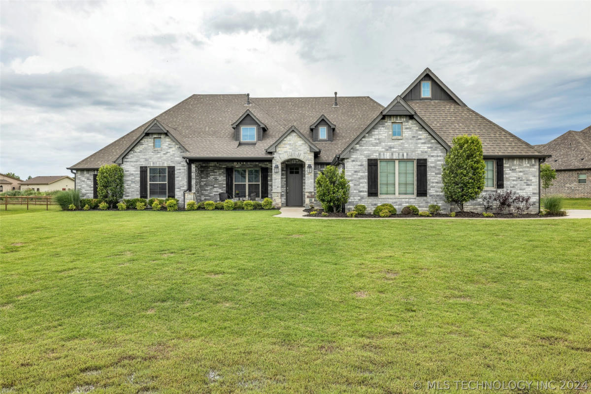 14714 N 144TH EAST AVE, COLLINSVILLE, OK 74021, photo 1 of 50