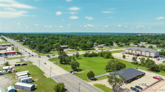 2930 N MONTA VISTA, ADA, OK 74820, photo 2 of 15