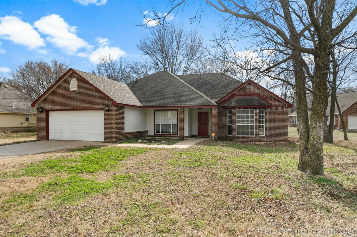 25165 S 4130 RD, CLAREMORE, OK 74019, photo 1 of 27
