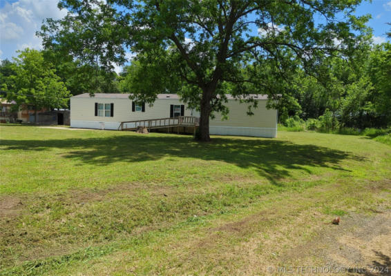 230 W 2ND ST, PAWHUSKA, OK 74056, photo 4 of 27