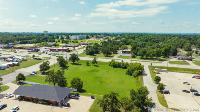 2930 N MONTA VISTA, ADA, OK 74820, photo 3 of 15