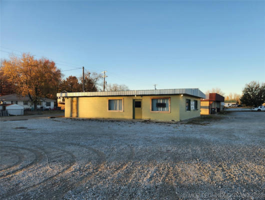301 N MICKEY MANTLE BLVD, COMMERCE, OK 74339, photo 4 of 6