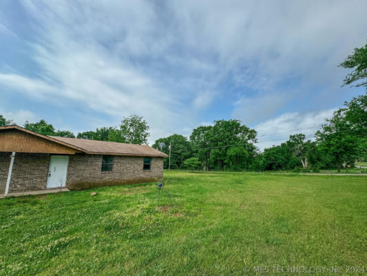 15813 W CLYDE MAHER RD, TAHLEQUAH, OK 74464, photo 2 of 43